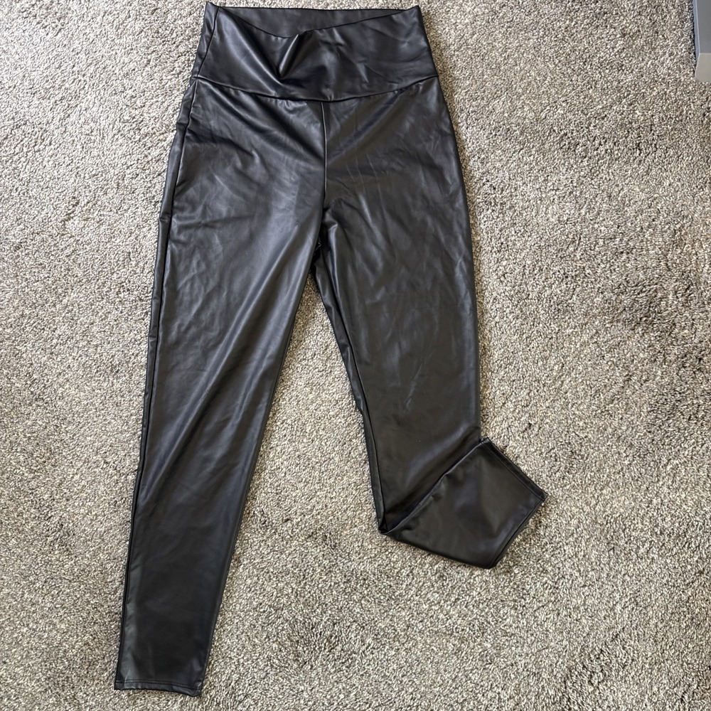 Heimish USA‎ Leather Like Leggings Black Size L
